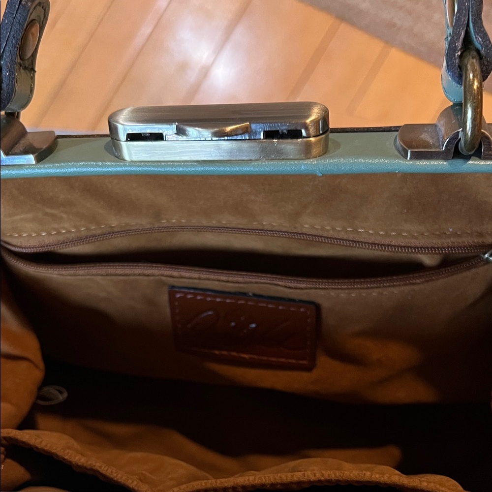 Patricia Nash Gracchi Tooled Leather Embossed Teal Satchel. Gently used - Picture 3 of 16